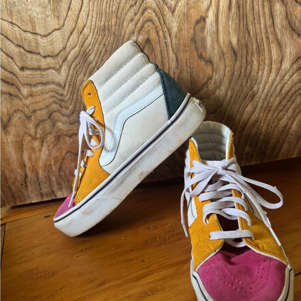 Retro Colorblock High-Top Vans Women’s 7.5